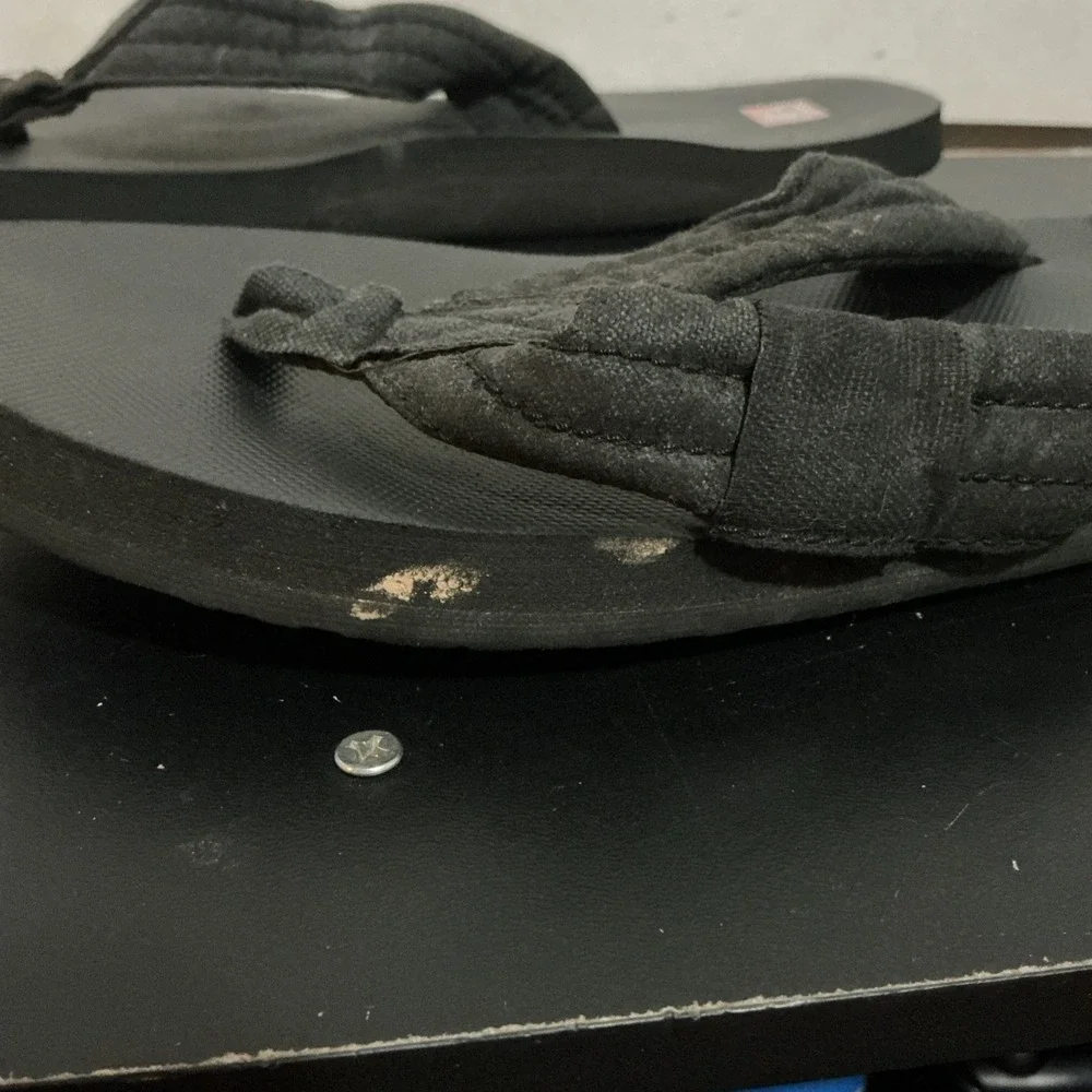 Quiksilver Mens Black Flip Flops Sandals 11.25 Inch Heel To Toe